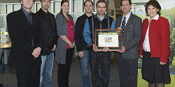 Une équipe de l'Université de Sherbrooke reçoit le prix du public Découverte de l'année 2010