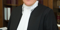 Portrait de Marie-Josée Hogue | Assoiffée de justice
