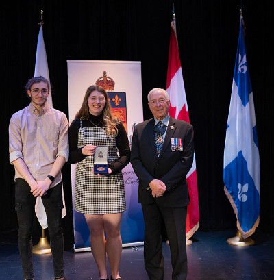Sandrine Bouchard et l'honorable J. Michel Doyon