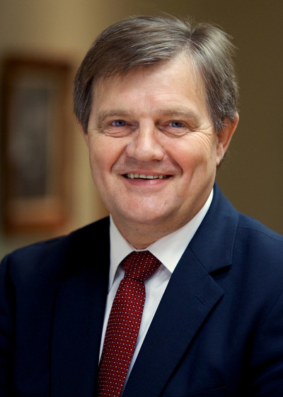 Louis C&ocirc;t&eacute;, vice-doyen &agrave; la formation ex&eacute;cutive et directeur g&eacute;n&eacute;ral du Centre Laurent Beaudoin