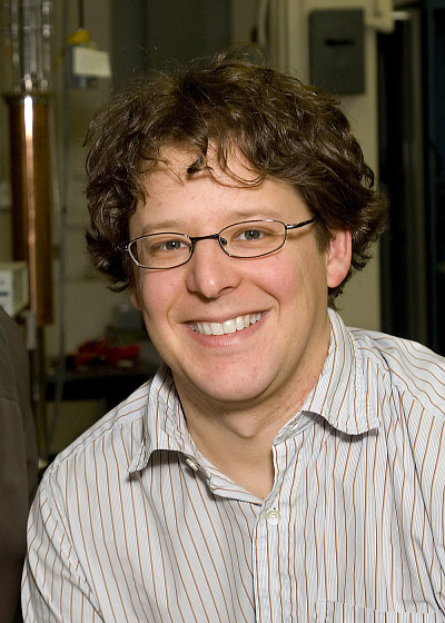 Alexandre Blais, professeur au D&eacute;partement de physique de la Facult&eacute; des sciences