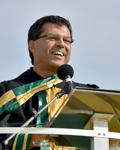 Le doyen Serge Striganuk