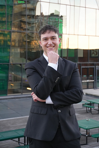 L'&eacute;tudiant Antoine Jacques au Campus de Longueuil.