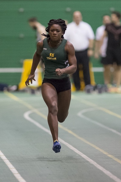 Fr&eacute;d&eacute;rique Djoussou-Lorng. Ma&icirc;trise en finances.