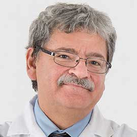 Michel L. Tremblay, diplômé de la Faculté de médecine et des sciences de la santé et de la Faculté des sciences