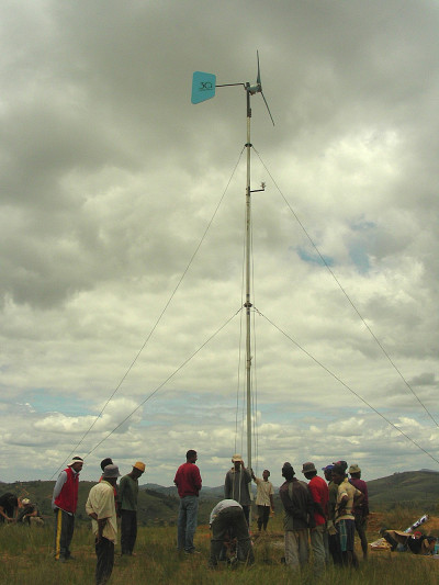 Le projet Harmattan II a permis de concevoir une éolienne de trois mètres de diamètre adaptée aux réalités de l'île de Madagascar.