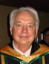 Le professeur Romain Paquette a consacré près de 30 ans de carrière au sein de l’Université de Sherbrooke, soit de 1969 à sa retraite en 1998.