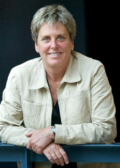 Joanne Roch, vice-rectrice &agrave; l'administration de l'UdeS