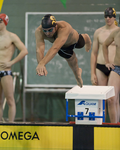 Pierre-Olivier Jean est passé tout près de remporter la médaille de bronze au 50 mètres brasses, samedi à la 4e coupe universitaire de natation.