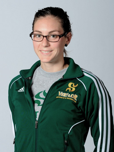 Alexandra Naisby de l'équipe de natation Vert & Or