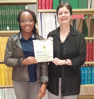 Mme Arilda Silivi, gagnante (&agrave; gauche)