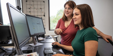 Évolution de la formation en traduction professionnelle : les compétences recherchées par les employeurs