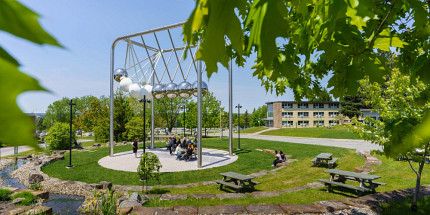 Quand l’extérieur devient un levier d’apprentissage en enseignement supérieur