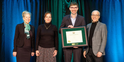 Carl Blanchette reçoit le prix Reconnaissance de la qualité de l’enseignement de la Faculté des sciences