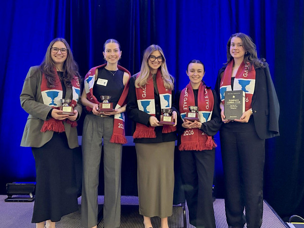 Coupe Gale : Oph&eacute;lie Moisan-Leduc, Pascale P&eacute;pin, Rosalie C&ocirc;t&eacute;,&nbsp;Kassandra Bisson et L&eacute;onie Boudreault.