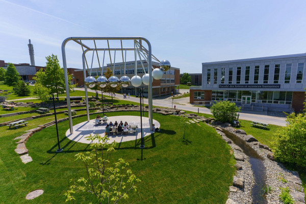 Pavillon A3 de la Facult&eacute; des lettres et sciences humaines