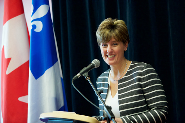 La ministre du Développement international et de la Francophonie, l'honorable Marie-Claude Bibeau. 