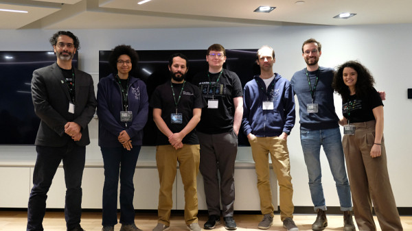 &Eacute;quipe de&nbsp;d&eacute;veloppeuses et d&eacute;veloppeurs&nbsp;de l&rsquo;AlgoLab&nbsp;:&nbsp;Ghislain Lefebvre, Isabelle&nbsp;Viarouge, Ibrahim&nbsp;Chegrane,&nbsp;Josh Cantin,&nbsp;Jean Fr&eacute;d&eacute;ric Laprade,&nbsp;Philippe Karan,&nbsp;Tania&nbsp;Belabbas.