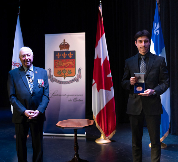 L'honorable J. Michel Doyon et Arnaud Lapierre-B&eacute;dard