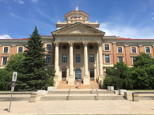 Centre for Earth Observation Science, University of Manitoba - Chef de file en &eacute;tude de la glace de mer et autres recherches arctiques