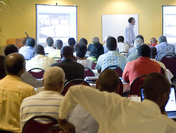 Le professeur Paultre, lors d'une formation.
