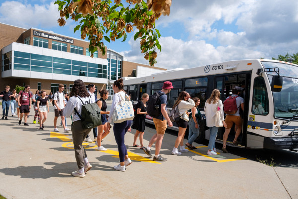 La communauté universitaire est invitée à opter pour des moyens de transport durable pour se rendre au Campus principal, qui sera fortement achalandé lors de la rentrée.