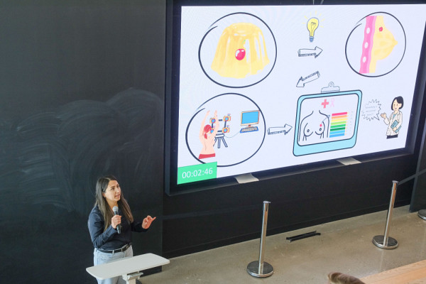 Melika Parichehreh, &eacute;tudiante en g&eacute;nie, s'est hiss&eacute;e au 2e&nbsp;rang de la finale interne de 3MT.