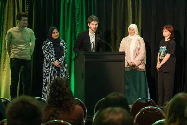 Les membres d'Espace connexion, lors de la c&eacute;r&eacute;monie du 11 mars.