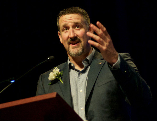 Pr Matthieu Touchette, vice-doyen aux &eacute;tudes m&eacute;dicales postdoctorales