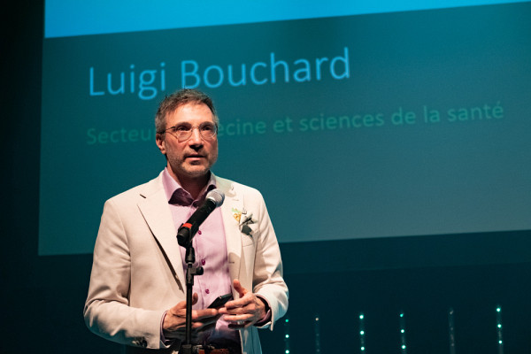 Le Pr Bouchard, lors de la remise du Prix Tremplin en mai 2018.