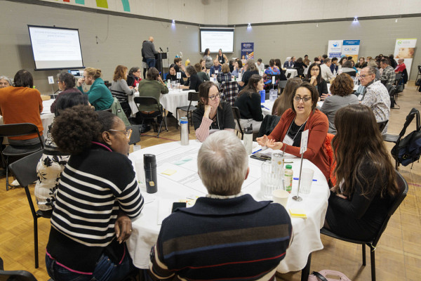 En Estrie, comme dans les deux autres r&eacute;gions, un joyeux m&eacute;lange de points de vue, de v&eacute;cus et d&rsquo;expertises s&rsquo;est r&eacute;uni, avec une chose en commun : l&rsquo;envie d&rsquo;agir autrement, ensemble.