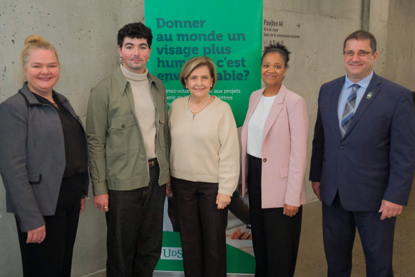 Un soutien au projet de recherche de la professeure Magaly Brodeur a aussi &eacute;t&eacute; annonc&eacute; par la Fondation Famille Godin le 5 novembre.