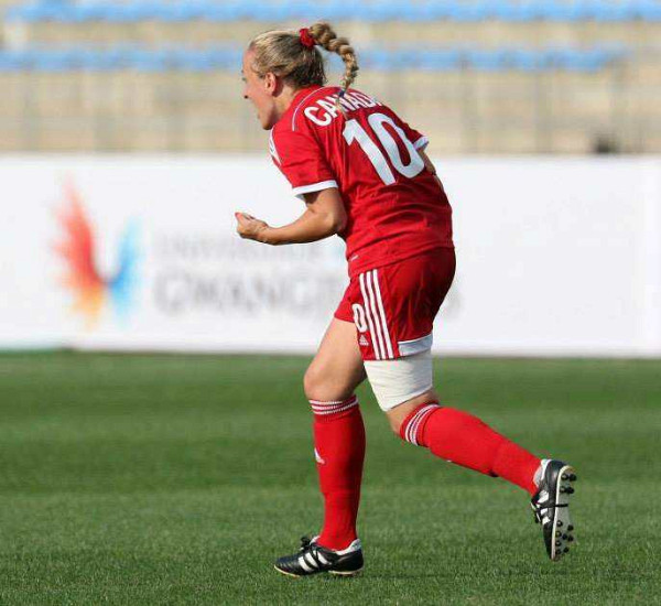 Audrey Lagarde dans l'uniforme d'&Eacute;quipe Canada il y a deux ans, lors des Universiades de 2017 en Cor&eacute;e du Sud.