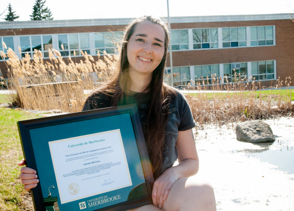 Isabelle Béliveau, étudiante en environnement et lauréate du prix Solidarité. 