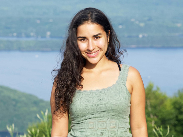 L'étudiante en communication Maria Camila Gallego Betancur est vice-présidente aux communications d’Enactus ainsi que conceptrice et organisatrice du programme Tribu-Co-Vie.