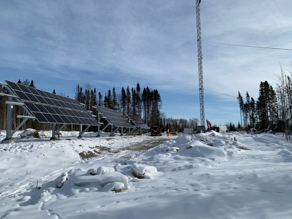 La tour de télécommunication située à Dorval Lodge dans la réserve faunique La Vérendrye, en Abitibi-Témiscamingue, a été mise en service en février dernier.  