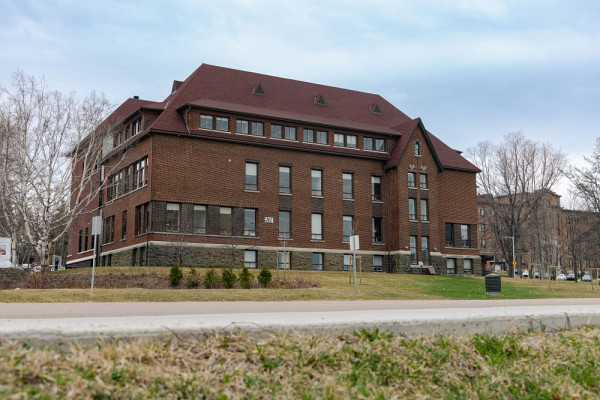 L&rsquo;Universit&eacute; de Sherbrooke en collaboration avec l&rsquo;Universit&eacute; du Qu&eacute;bec &agrave; Chicoutimi offre depuis 2006 le programme de formation m&eacute;dicale &agrave; Saguenay.