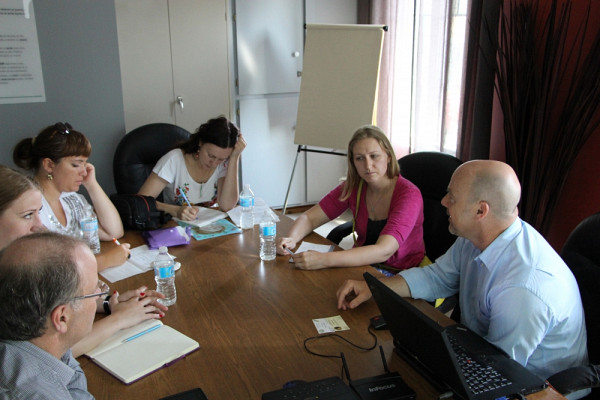 Session d'études sur les modèles de coopératives canadiennes avec les représentants de l'Ukraine.