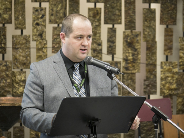 Le vice-doyen &agrave; la recherche et aux &eacute;tudes sup&eacute;rieures en recherche, Jean-Pascal Lemelin