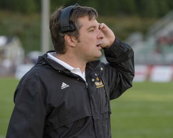 L'entra&icirc;neur-chef du Vert & Or David Lessard.