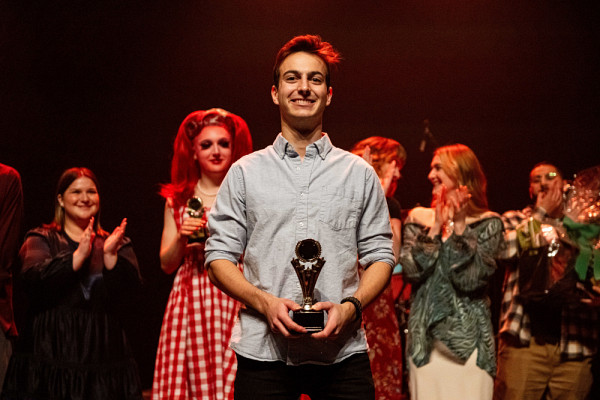 R&eacute;mi C&ocirc;t&eacute;, &eacute;tudiant &agrave; l'&Eacute;cole de musique, le grand laur&eacute;at de l'&eacute;dition 2024.