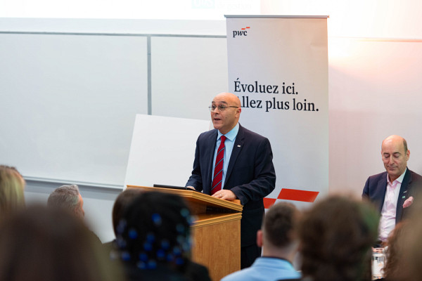 Le professeur Abdelouahab Mekki Berrada, doyen de l'&Eacute;cole de gestion