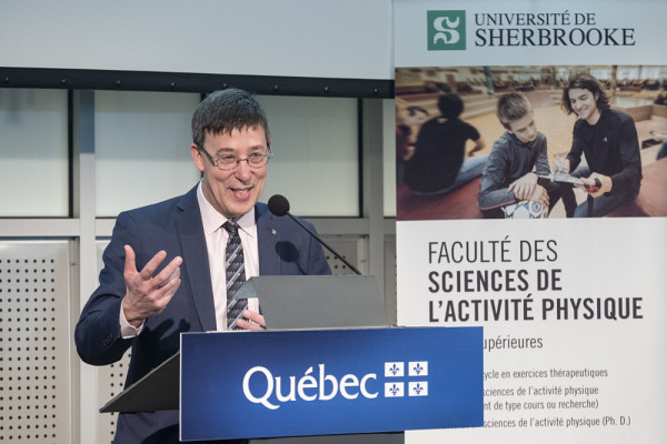 Le professeur Jean-Pierre Perreault, vice-recteur à la recherche et aux études supérieures de l'UdeS.