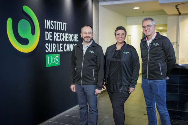 IRCUS leadership (from left to right): Pr. Fran&ccedil;ois‑Michel Boisvert, PhD, Scientific Director; Karine Tremblay, PhD, Scientific Coordinator and cancer survivor; Dr. Michel Pavic, MD, Director of Medical Oncology Research and Chief Oncologist of the Hemato‑Oncology Service at the CIUSSS de l&rsquo;Estrie&ndash;CHUS.