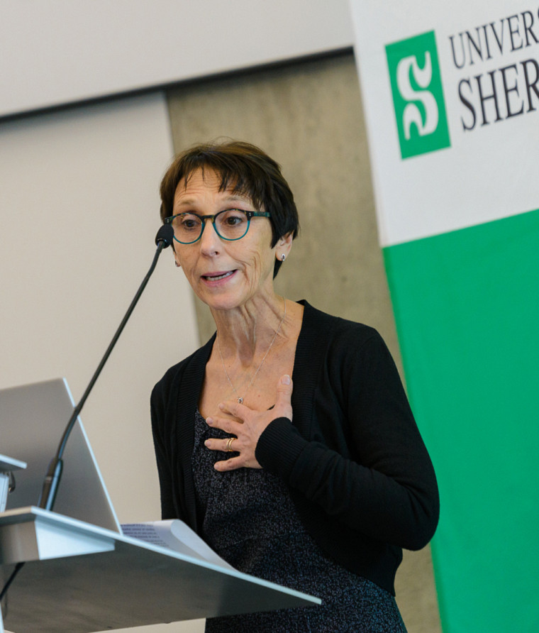 Professeure Maryse Guay, directrice du Centre de recherche Charles-Le Moyne - Saguenay-Lac-Saint-Jean sur les innovations en santé (CR-CSIS).