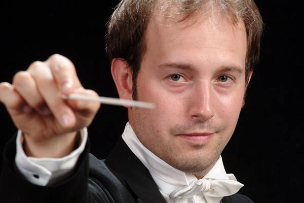 François Bernier, chef de l'Orcheste symphonique de l'École de musique