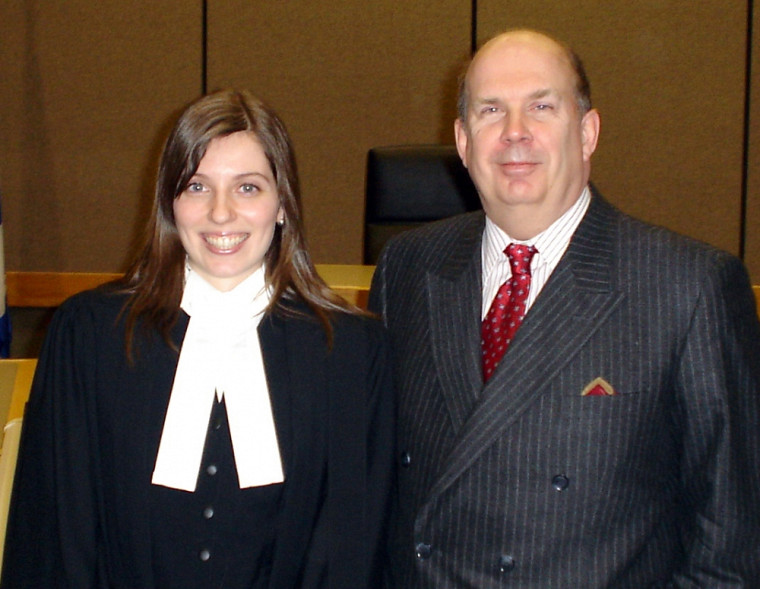 Le juge Nadon en compagnie d'Hélène Mayrand, lors de l'assermentation au Barreau de cette dernière.