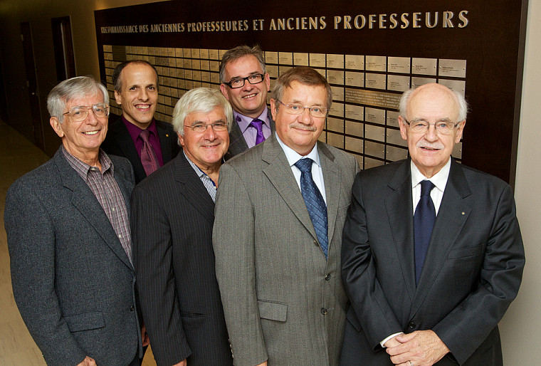 À l'avant: Dr Jean de Margerie, Dr Michel Baron, Dr Michel Bureau, Dr Gilles Pigeon. À l'arrière: Dr Pierre Cossette, Dr Réjean Hébert