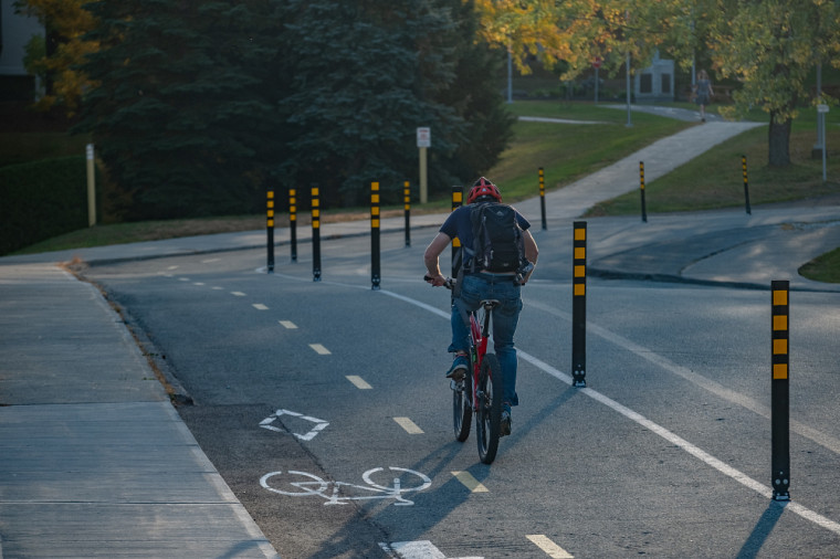 Des vélos, dont 10 électriques, seront disponibles à l'intention de la communauté universitaire de tous les campus à l'occasion du Mois du vélo.