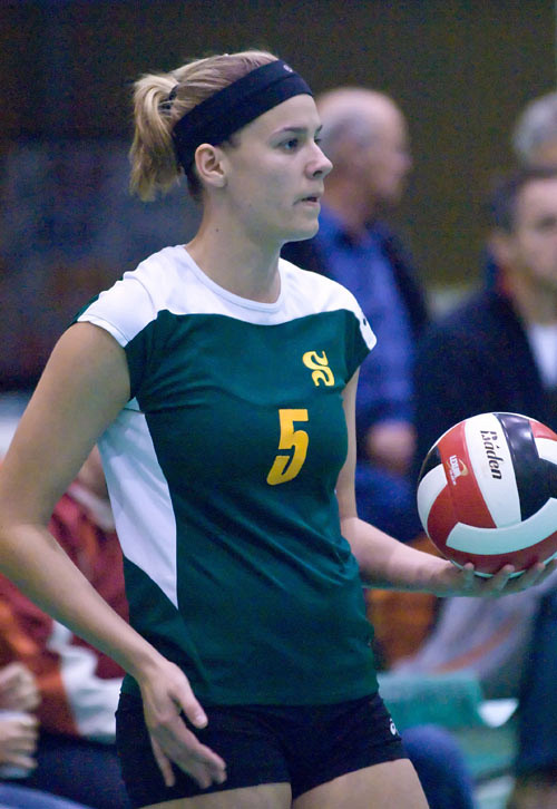 L'attaquante Renée-Claude Chevarie a été sélectionnée au sein de l'équipe d'étoiles au terme de l'Omnium de volleyball des Carabins de l'Université de Montréal.